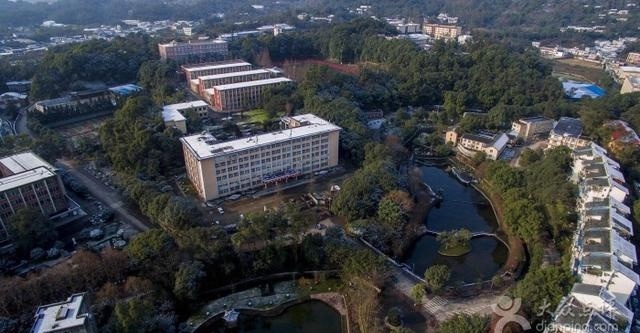 陕西四川省西南交通大学峨眉校区（水控机）