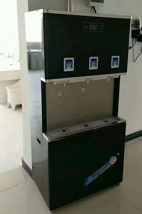 青海步进式智能刷卡/扫码饮水机